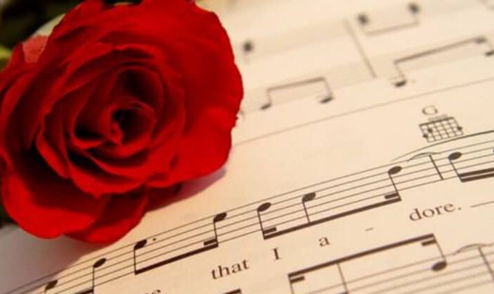 Musicas românticas com rosa a condizer