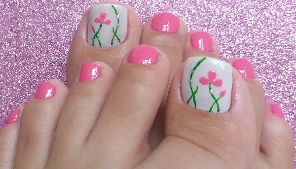 unhas dos pes decoradas